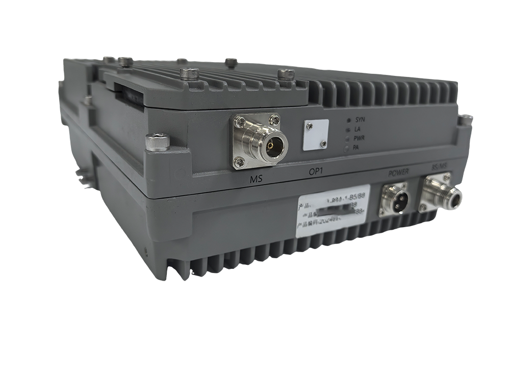  井冈山三频手机信号接收器2000㎡